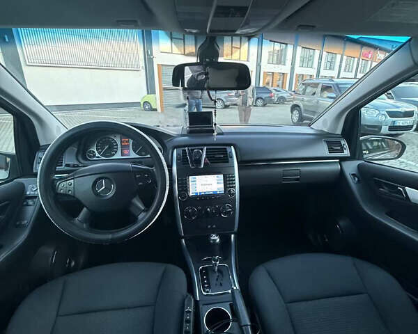 Серый Мерседес Б-класс, объемом двигателя 2.04 л и пробегом 262 тыс. км за 6300 $, фото 5 на Automoto.ua