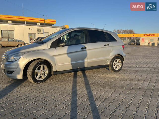 Серый Мерседес Б-класс, объемом двигателя 1.5 л и пробегом 224 тыс. км за 5999 $, фото 3 на Automoto.ua