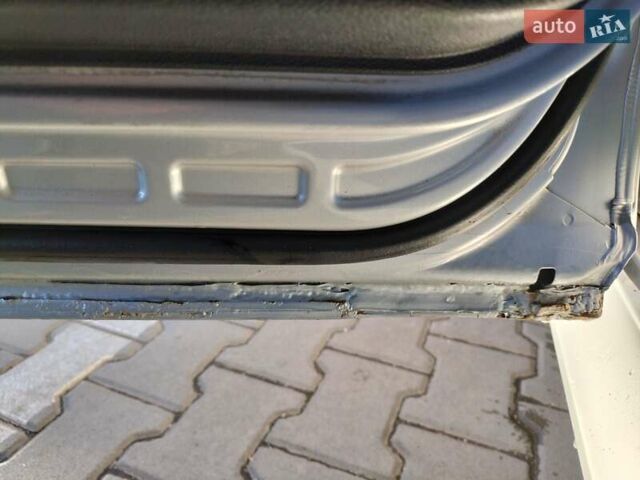 Серый Мерседес Б-класс, объемом двигателя 1.7 л и пробегом 231 тыс. км за 6500 $, фото 9 на Automoto.ua