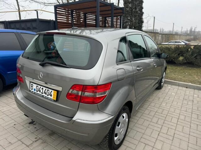 Серый Мерседес Б-класс, объемом двигателя 1.5 л и пробегом 220 тыс. км за 6500 $, фото 3 на Automoto.ua