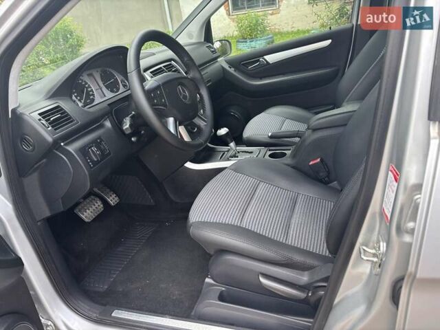 Мерседес Б-класс 2007 в Нововолынск на Automoto.ua Серый Мерседес Б-класс, объемом двигателя 2 л и пробегом 219 тыс. км за 7900 $, фото 15 на Automoto.ua