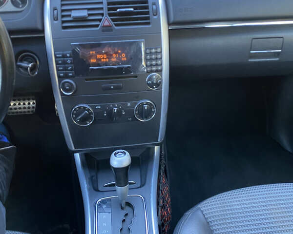 Серый Мерседес Б-класс, объемом двигателя 1.99 л и пробегом 197 тыс. км за 6500 $, фото 23 на Automoto.ua