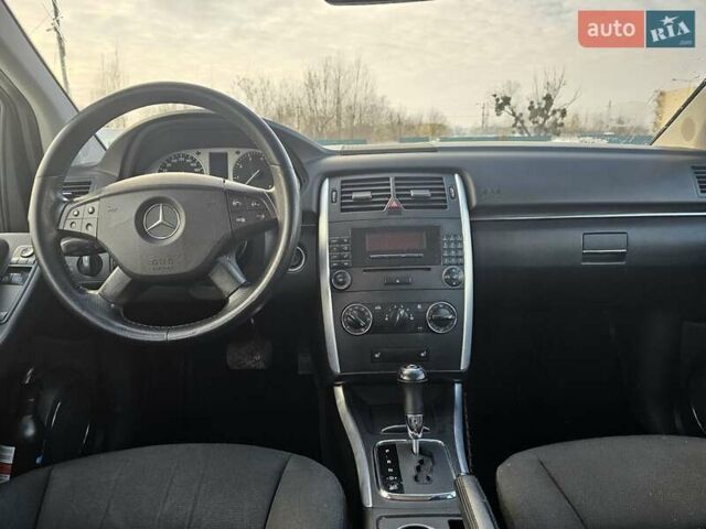 Серый Мерседес Б-класс, объемом двигателя 2.04 л и пробегом 227 тыс. км за 4950 $, фото 11 на Automoto.ua