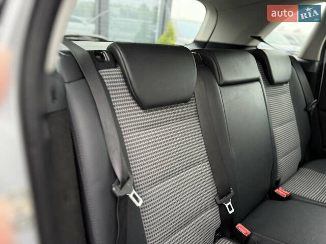 Сірий Мерседес Б-клас, об'ємом двигуна 2 л та пробігом 253 тис. км за 6900 $, фото 16 на Automoto.ua