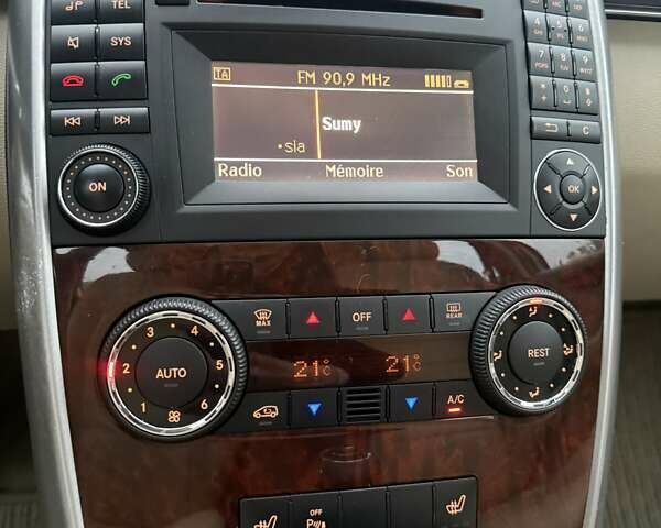 Серый Мерседес Б-класс, объемом двигателя 2 л и пробегом 211 тыс. км за 8500 $, фото 24 на Automoto.ua