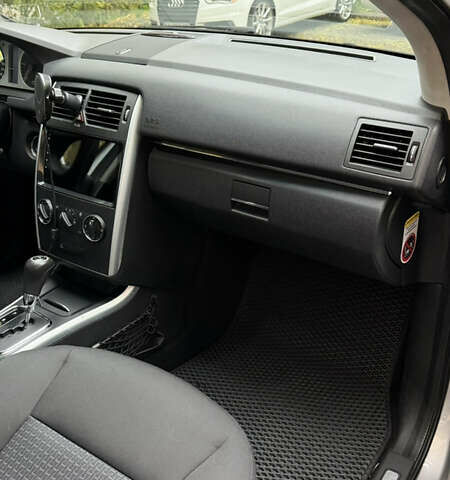 Серый Мерседес Б-класс, объемом двигателя 1.99 л и пробегом 270 тыс. км за 6500 $, фото 10 на Automoto.ua