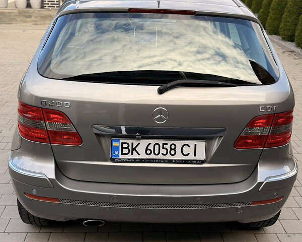 Серый Мерседес Б-класс, объемом двигателя 1.99 л и пробегом 288 тыс. км за 7000 $, фото 19 на Automoto.ua