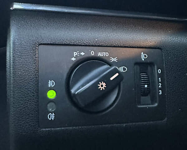 Серый Мерседес Б-класс, объемом двигателя 1.7 л и пробегом 237 тыс. км за 6999 $, фото 31 на Automoto.ua