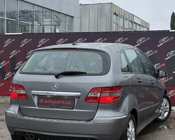 Серый Мерседес Б-класс, объемом двигателя 2 л и пробегом 211 тыс. км за 8500 $, фото 7 на Automoto.ua