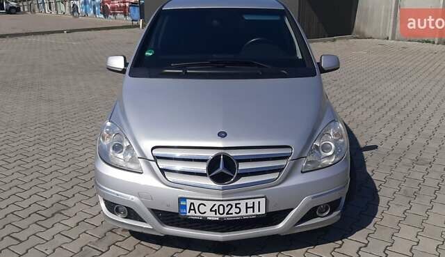 Сірий Мерседес Б-клас, об'ємом двигуна 1.99 л та пробігом 208 тис. км за 7600 $, фото 7 на Automoto.ua