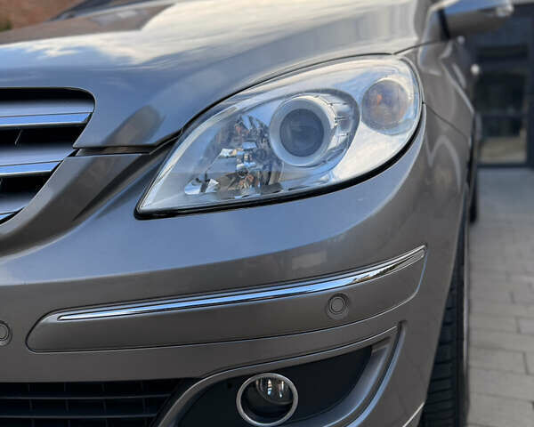 Серый Мерседес Б-класс, объемом двигателя 1.99 л и пробегом 288 тыс. км за 7000 $, фото 10 на Automoto.ua