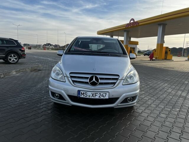 Серый Мерседес Б-класс, объемом двигателя 1.7 л и пробегом 217 тыс. км за 7900 $, фото 6 на Automoto.ua