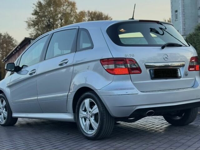 Серый Мерседес Б-класс, объемом двигателя 1.7 л и пробегом 237 тыс. км за 6700 $, фото 6 на Automoto.ua