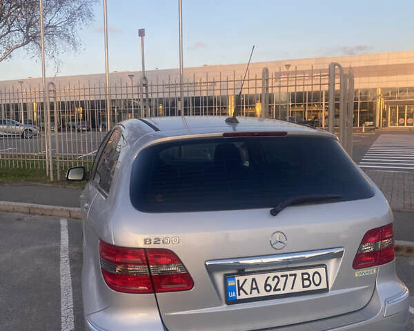Серый Мерседес Б-класс, объемом двигателя 2.03 л и пробегом 144 тыс. км за 6750 $, фото 2 на Automoto.ua