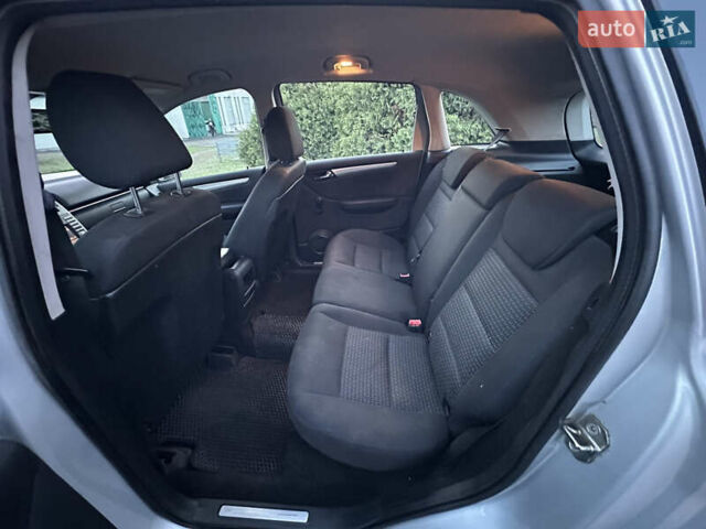 Серый Мерседес Б-класс, объемом двигателя 1.7 л и пробегом 237 тыс. км за 6999 $, фото 19 на Automoto.ua