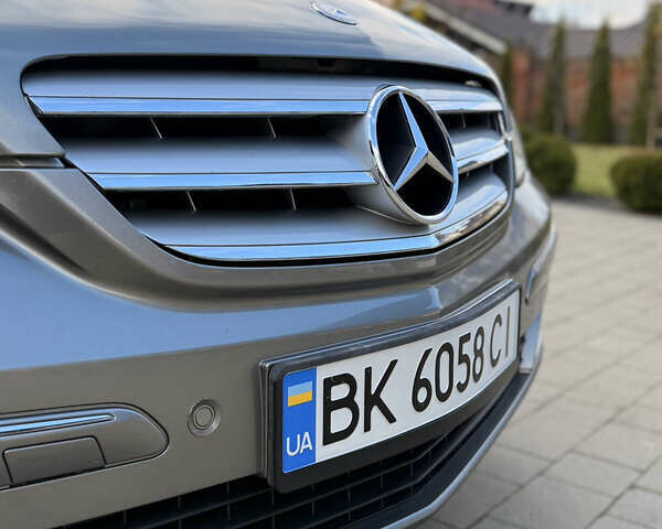 Серый Мерседес Б-класс, объемом двигателя 1.99 л и пробегом 288 тыс. км за 7000 $, фото 14 на Automoto.ua