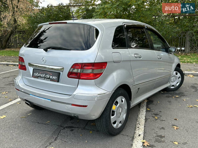 Мерседес Б-класс 2008 в Николаеве на Automoto.ua Серый Мерседес Б-класс, объемом двигателя 2.04 л и пробегом 327 тыс. км за 6499 $, фото 5 на Automoto.ua