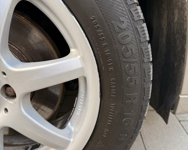 Серый Мерседес Б-класс, объемом двигателя 1.99 л и пробегом 288 тыс. км за 7000 $, фото 106 на Automoto.ua