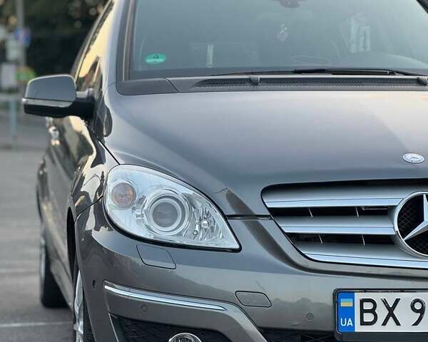 Сірий Мерседес Б-клас, об'ємом двигуна 2.03 л та пробігом 167 тис. км за 8500 $, фото 5 на Automoto.ua