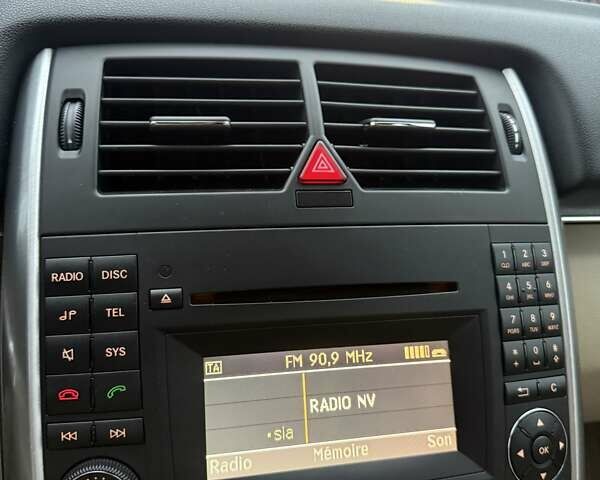 Серый Мерседес Б-класс, объемом двигателя 2 л и пробегом 211 тыс. км за 8500 $, фото 23 на Automoto.ua