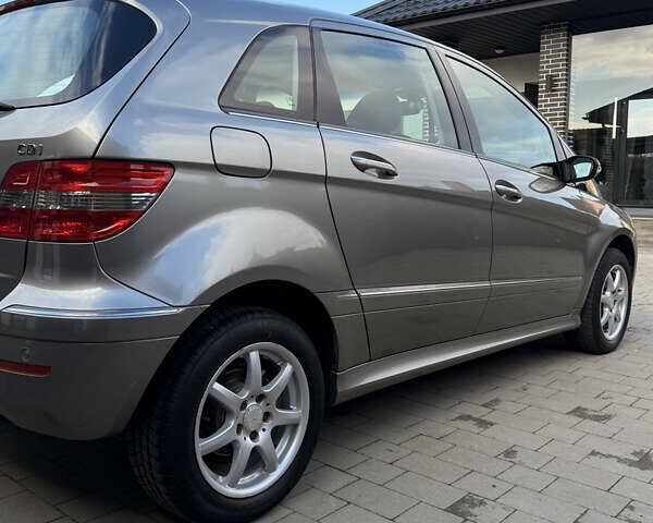 Серый Мерседес Б-класс, объемом двигателя 1.99 л и пробегом 288 тыс. км за 7000 $, фото 21 на Automoto.ua