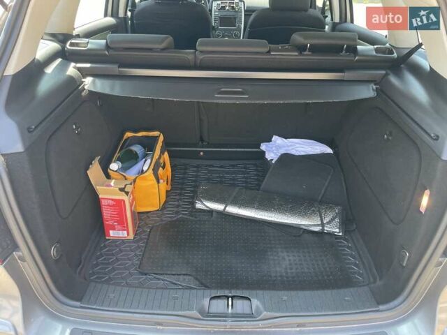 Серый Мерседес Б-класс, объемом двигателя 1.9 л и пробегом 240 тыс. км за 5800 $, фото 2 на Automoto.ua