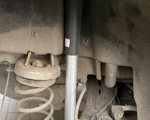 Серый Мерседес Б-класс, объемом двигателя 1.99 л и пробегом 288 тыс. км за 7000 $, фото 111 на Automoto.ua