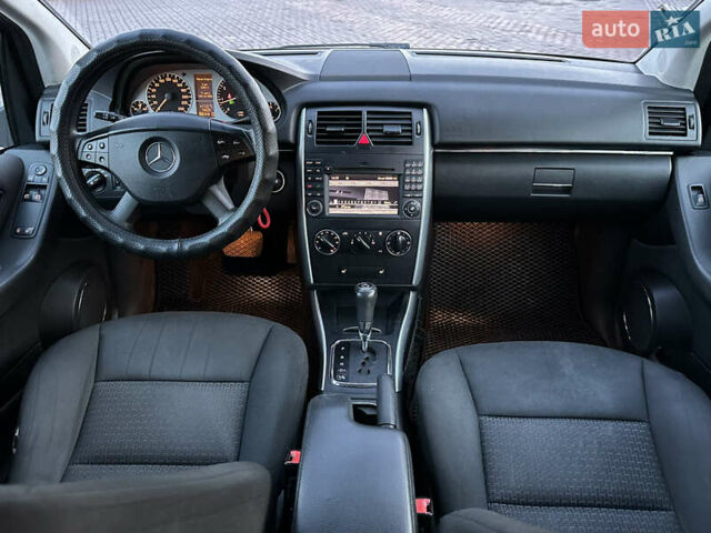 Серый Мерседес Б-класс, объемом двигателя 1.7 л и пробегом 237 тыс. км за 6999 $, фото 27 на Automoto.ua