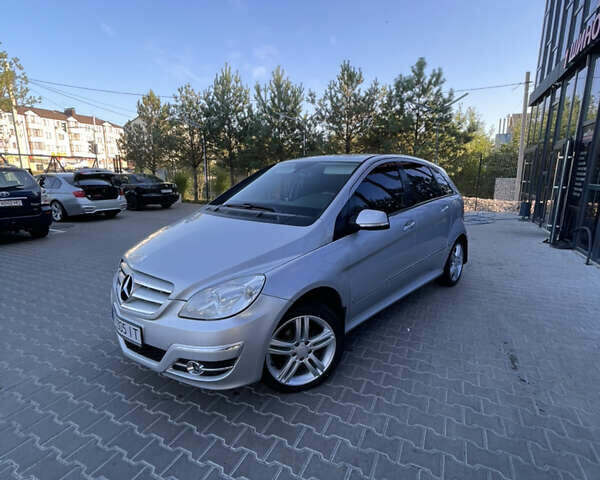 Сірий Мерседес Б-клас, об'ємом двигуна 1.99 л та пробігом 295 тис. км за 5799 $, фото 2 на Automoto.ua