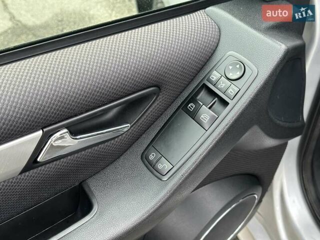 Серый Мерседес Б-класс, объемом двигателя 1.99 л и пробегом 270 тыс. км за 5990 $, фото 12 на Automoto.ua