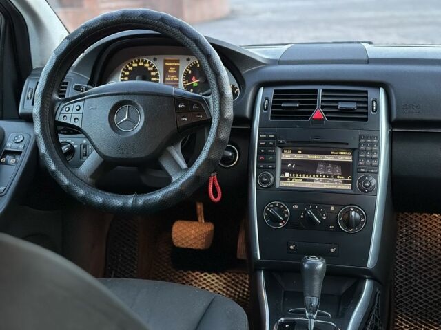 Серый Мерседес Б-класс, объемом двигателя 1.7 л и пробегом 237 тыс. км за 6700 $, фото 13 на Automoto.ua