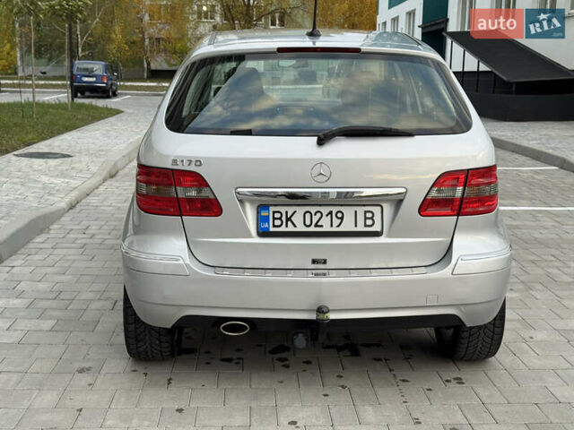 Сірий Мерседес Б-клас, об'ємом двигуна 1.7 л та пробігом 172 тис. км за 7999 $, фото 5 на Automoto.ua