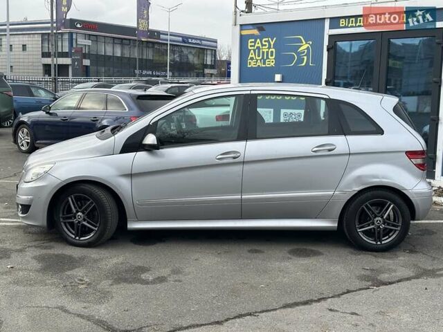 Серый Мерседес Б-класс, объемом двигателя 1.99 л и пробегом 270 тыс. км за 5990 $, фото 6 на Automoto.ua