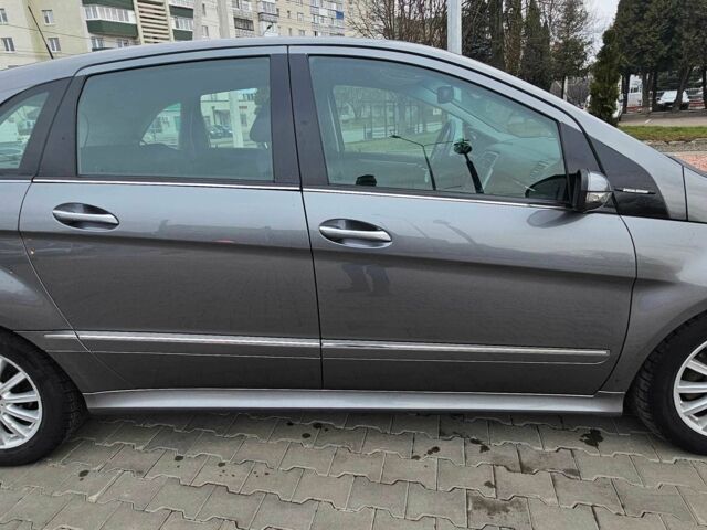 Сірий Мерседес Б-клас, об'ємом двигуна 2 л та пробігом 259 тис. км за 6650 $, фото 6 на Automoto.ua