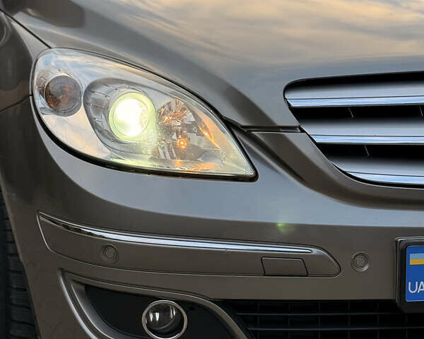 Серый Мерседес Б-класс, объемом двигателя 1.99 л и пробегом 288 тыс. км за 7000 $, фото 32 на Automoto.ua