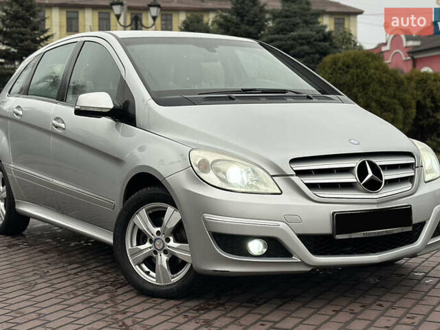 Серый Мерседес Б-класс, объемом двигателя 1.7 л и пробегом 237 тыс. км за 6600 $, фото 4 на Automoto.ua