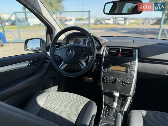 Серый Мерседес Б-класс, объемом двигателя 1.7 л и пробегом 230 тыс. км за 7699 $, фото 8 на Automoto.ua