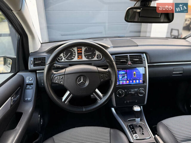 Серый Мерседес Б-класс, объемом двигателя 1.99 л и пробегом 288 тыс. км за 7000 $, фото 43 на Automoto.ua