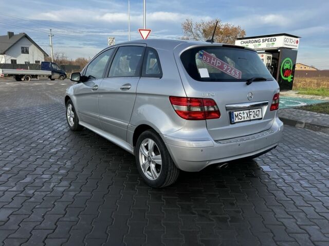 Серый Мерседес Б-класс, объемом двигателя 1.7 л и пробегом 217 тыс. км за 7900 $, фото 3 на Automoto.ua