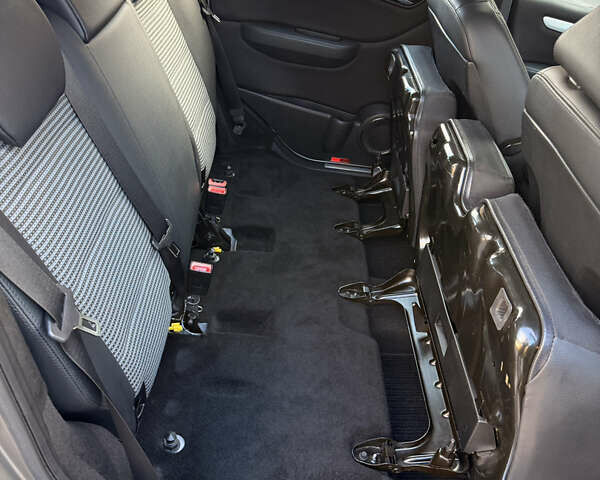 Серый Мерседес Б-класс, объемом двигателя 1.99 л и пробегом 288 тыс. км за 7000 $, фото 82 на Automoto.ua