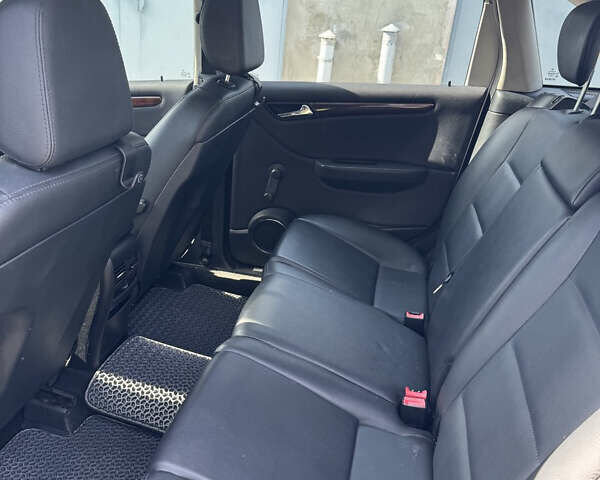 Серый Мерседес Б-класс, объемом двигателя 2 л и пробегом 238 тыс. км за 7800 $, фото 11 на Automoto.ua