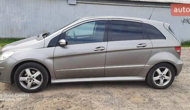 Серый Мерседес Б-класс, объемом двигателя 1.99 л и пробегом 281 тыс. км за 6600 $, фото 1 на Automoto.ua