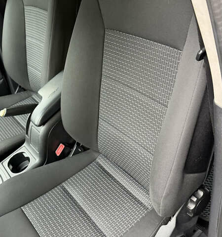 Серый Мерседес Б-класс, объемом двигателя 1.99 л и пробегом 270 тыс. км за 6500 $, фото 7 на Automoto.ua