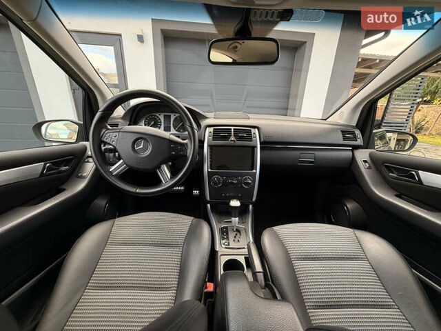 Серый Мерседес Б-класс, объемом двигателя 1.99 л и пробегом 288 тыс. км за 7000 $, фото 61 на Automoto.ua