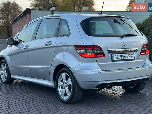 Серый Мерседес Б-класс, объемом двигателя 1.7 л и пробегом 237 тыс. км за 6999 $, фото 14 на Automoto.ua