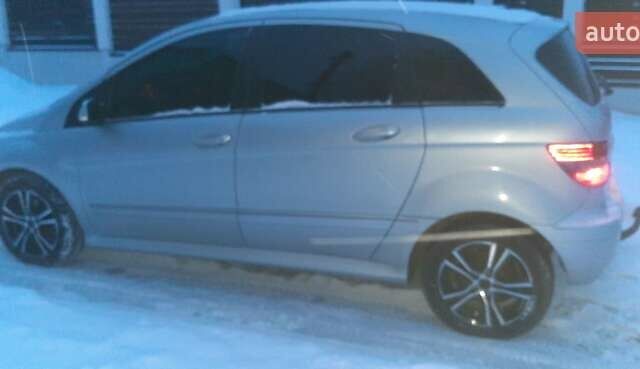 Серый Мерседес Б-класс, объемом двигателя 1.99 л и пробегом 209 тыс. км за 7300 $, фото 7 на Automoto.ua