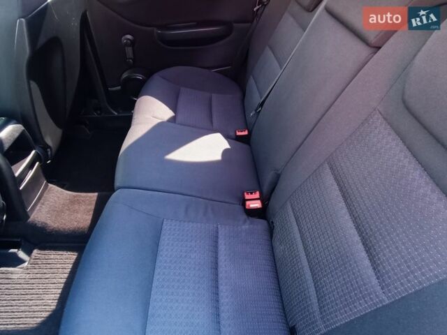 Серый Мерседес Б-класс, объемом двигателя 2.03 л и пробегом 347 тыс. км за 7500 $, фото 9 на Automoto.ua