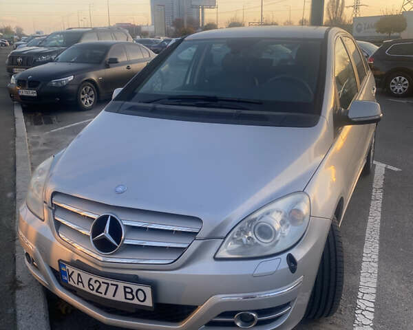 Серый Мерседес Б-класс, объемом двигателя 2.03 л и пробегом 144 тыс. км за 6750 $, фото 1 на Automoto.ua