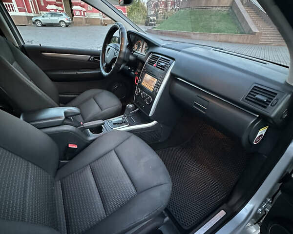 Серый Мерседес Б-класс, объемом двигателя 1.7 л и пробегом 237 тыс. км за 6999 $, фото 24 на Automoto.ua