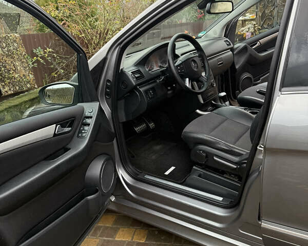 Сірий Мерседес Б-клас, об'ємом двигуна 2.04 л та пробігом 233 тис. км за 6950 $, фото 8 на Automoto.ua